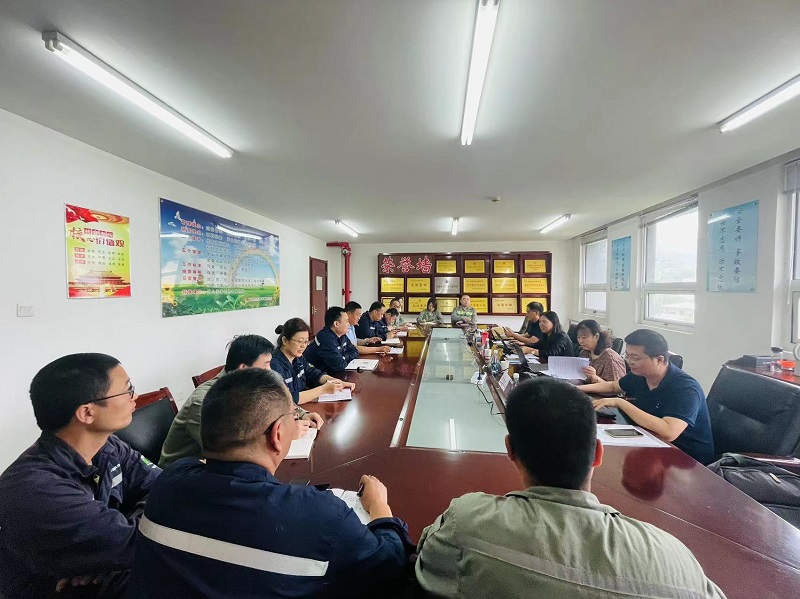黃陵公司順利通過(guò)質(zhì)量、環(huán)境、職業(yè)健康安全“三體系”現(xiàn)場(chǎng)審核